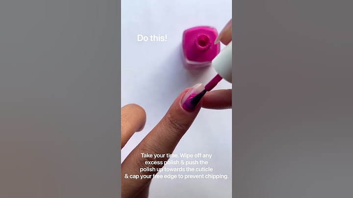 Here’s an easy way to paint your nails like a pro this year! #shorts #diynails #nailinspo #nailhack