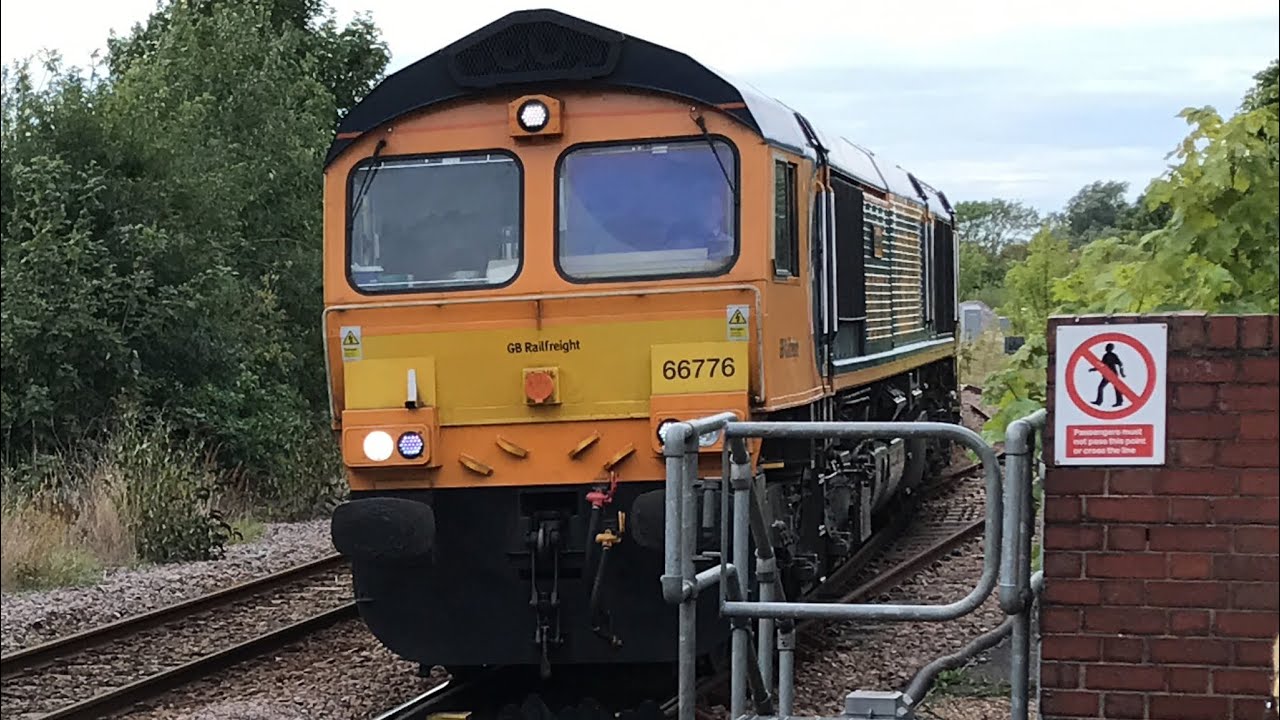 1639 66776 Joanne GBRf Doncaster to Felixstowe south 3 containers Lea