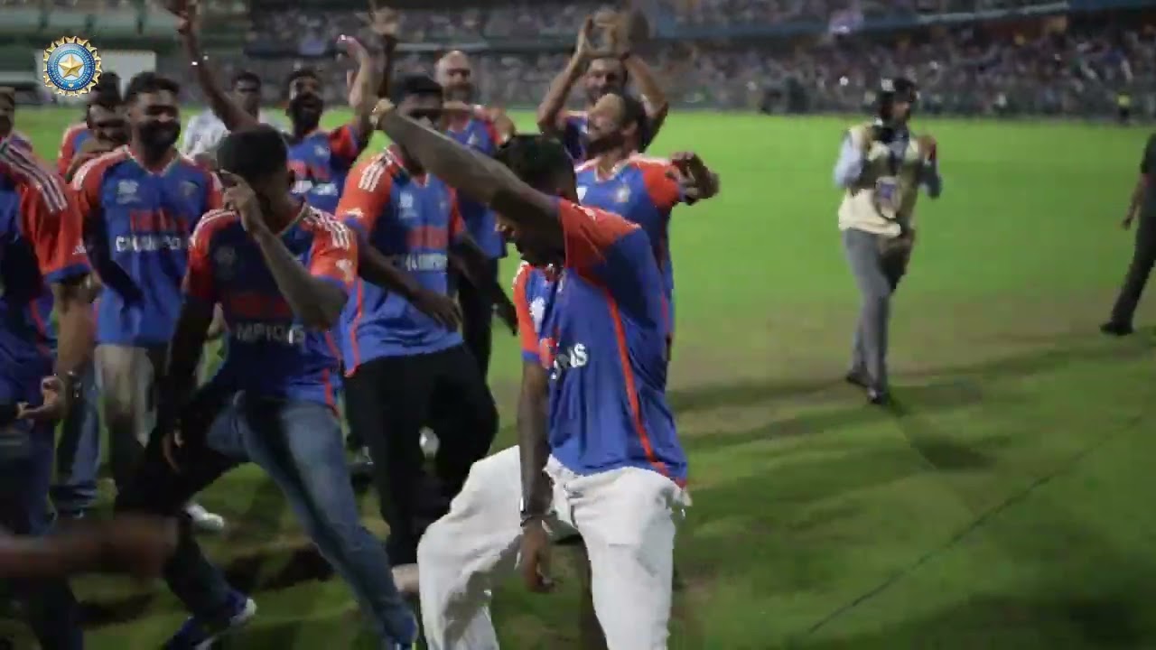 Kohli and Rohit sharma dance in wankhede 