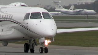 Бизнес-джет, Суперджет и Airbus A321 в аэропорту Внуково