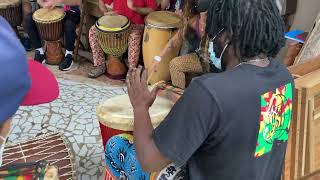 oficina de Percussão e Dança africana com Aboubacar sidibé & Coletivo Dunyaben