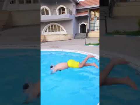 الرجل وقع التلفون لي ايسل وادم