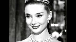 Download lagu Lana Del Rey - Young and Beautiful (Fracture Design Remix) Free Download