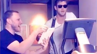 Thor Chris Hemsworth Autograph Rampage Hilarious
