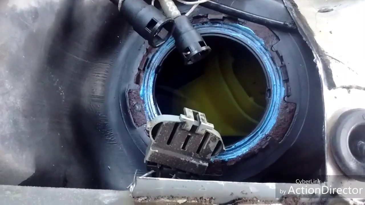 CHANGING A FUEL PUMP ON A 89 THUNDERBIRD