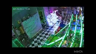 Κλοπή στο κατάστημα Play the Game στο κέντρο του Τυρνάβου – Καταγράφηκαν σε βίντεο