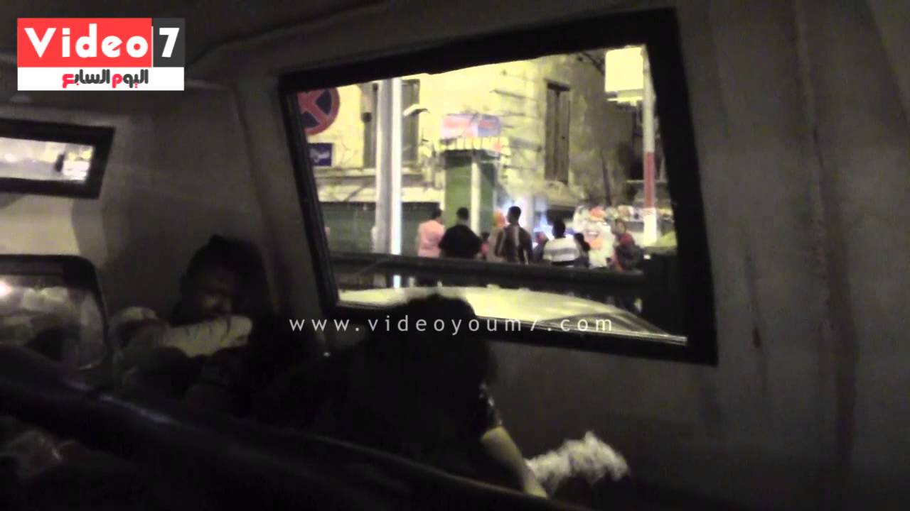 متحرشين ينهارون بالبكاء بعد القبض عليهم من الشرطة النسائية