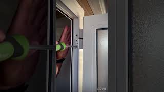 Cómo subir puerta caída de aluminio (Loisan cerrajeros) #loisancerrajeros #trucos #seguridad