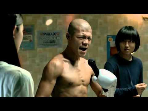 スニッカーズ CM …