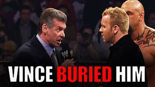 9 Times WWE Humiliated Their Own Wrestlers On Live TV screenshot 4