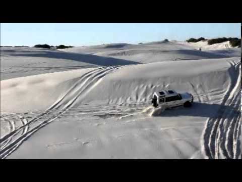 Land Rover Discovery drifting on sidedune.wmv