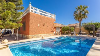 FOR SALE! Villa in El Chaparral