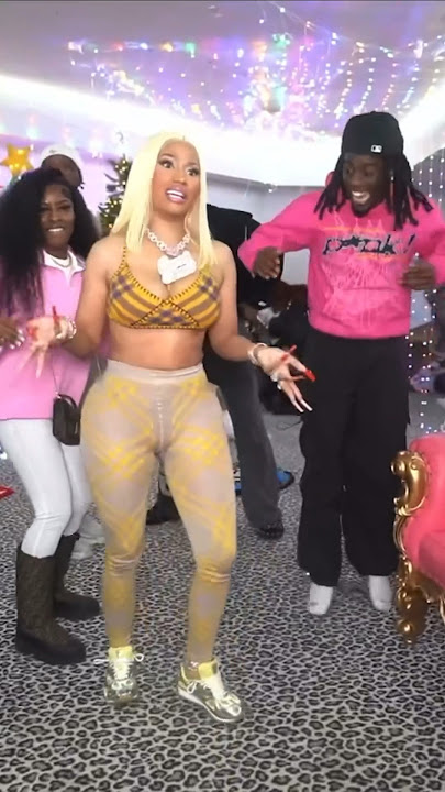 KAI CENAT GETS NICKI TO DANCE!!! #viral #subscribe #ytshorts #live #kaicenat #trending #shorts #fyp