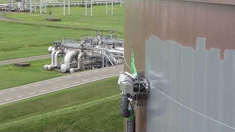 Qlayers - 10Q Robot teaser video - coating a storage tank automatically without overspray