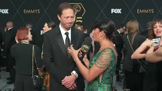 O Primo #EbonMoss-Bachrach de The Bear no tapete vermelho do Emmy | Emmy 2023