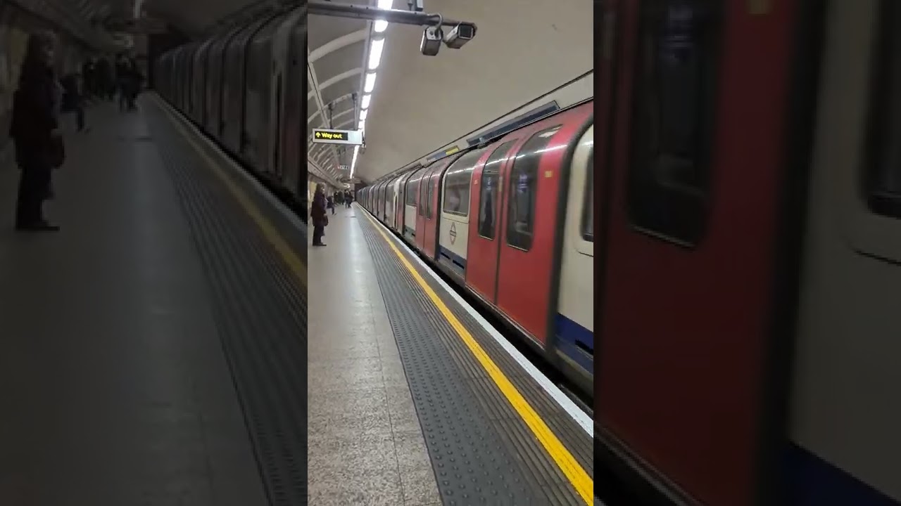 St Pauls Station London Train Arrival 