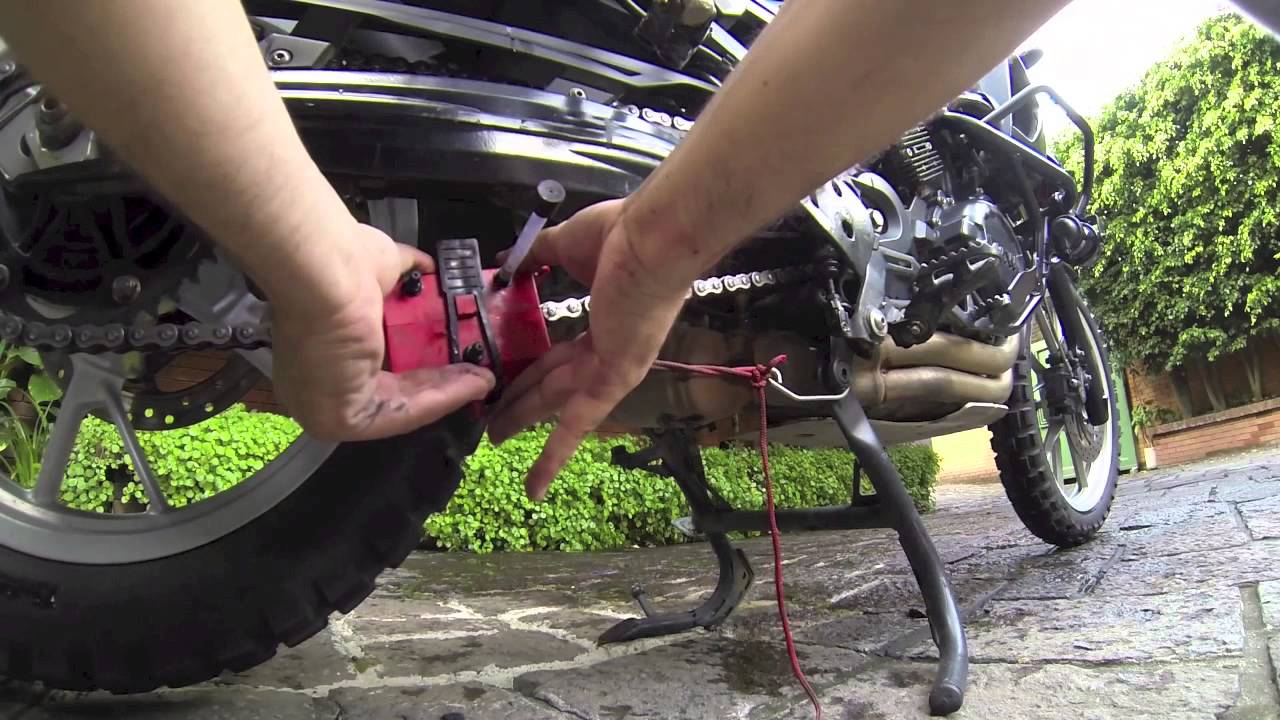 Living with a GS (Chain Maintenance) - YouTube