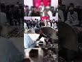 Jama'ah gantian bersalaman dengan Abuya syar'i ciomas banten