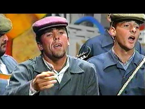 Actuación de Los hombres de la bicicleta en semifinales del COAC 1998