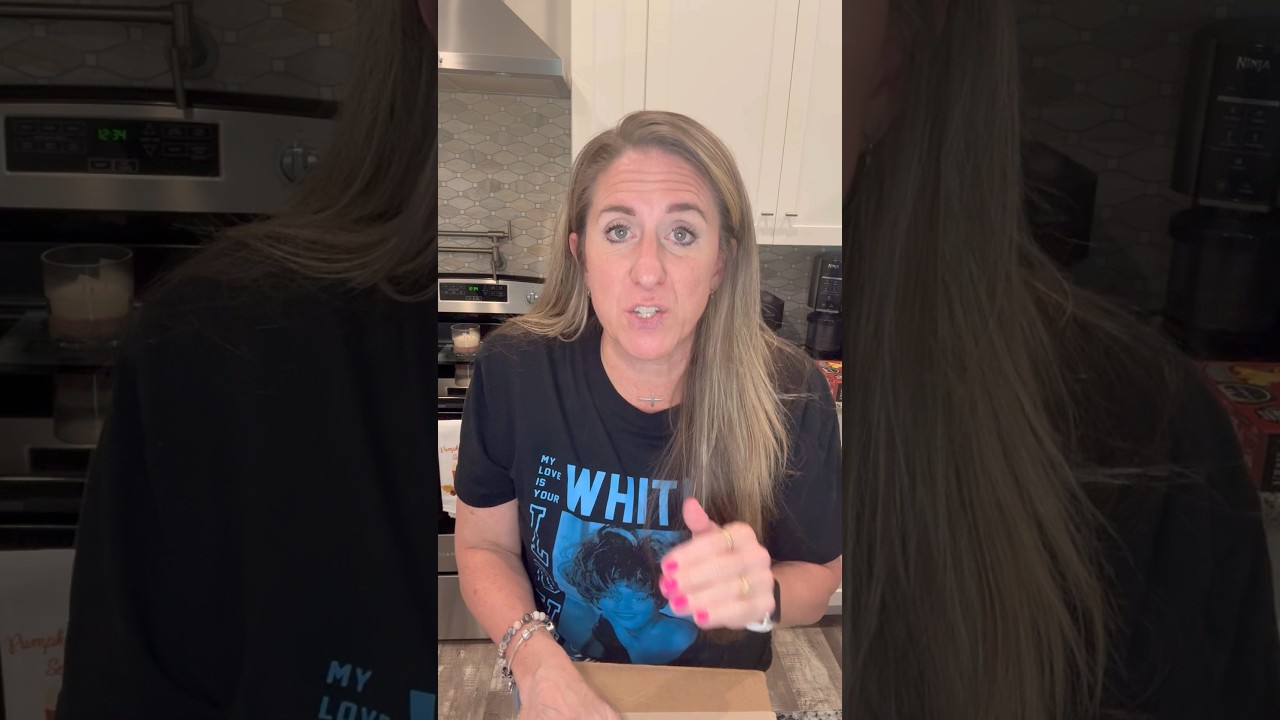 October ​⁠@KetoChowYoutube surprise box reveal! This is a good one! #missionketo #ketochow