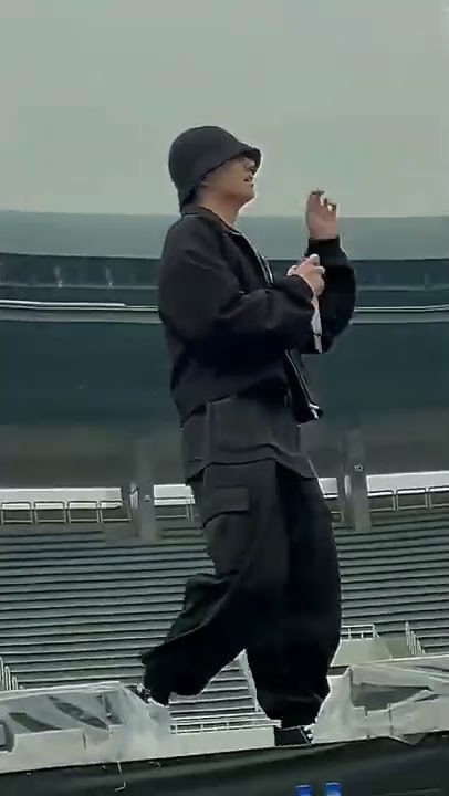Heyyyyy...I'm JK🔥#bts #jungkook #soundcheck #fancam #fantasy