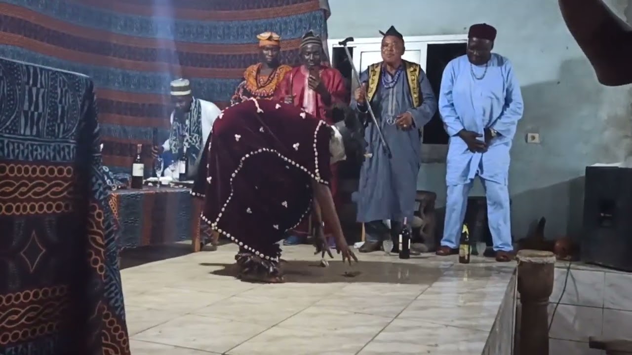 #Beautiful #babungo #juju dance performance in #buea during their #kings Visit #babyboy #traditional