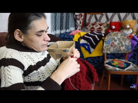 მინდა, ჩემი კაპიკი მქონდეს -  შშმ პირი ნაქსოვ ნივთებს ყიდის