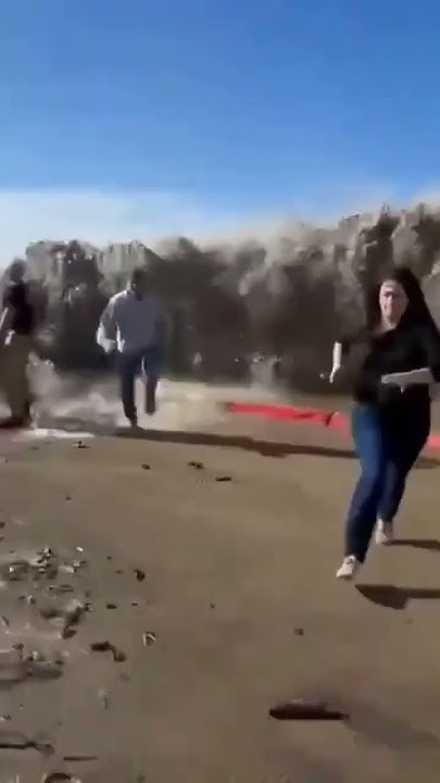Ola gigante tsunami