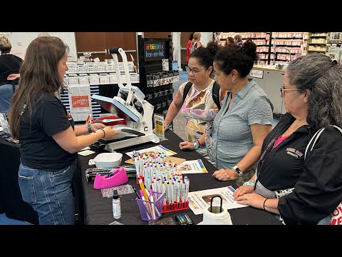 Artesprix is live at Summer StampFest 🦩🌊🌴in Lakeland , Florida! Follow along for a quick demo! 🌈🥳✍🏻