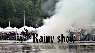 Rain show - Rafał Kanik &amp; Dominika Bieniaszewska stuntriding together