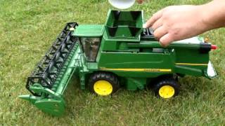 John Deere T670i Harvester -  Bruder 2132