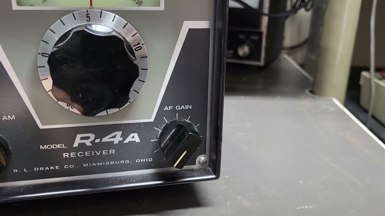 Drake R-4A Receiver - YouTube