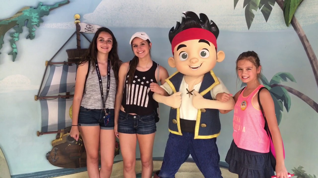 The Autographs - Disney Trip 2017