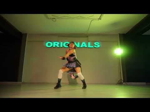 DENISSE CERVANTES - BAD GYAL & CHENCHO - CHOQUE