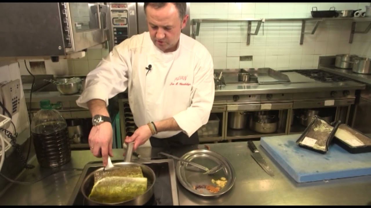 PRESENTACIÓN RESTAURANTE AIZIAN , RECETA BACALAO AL PIL PIL ( BASKCOD)