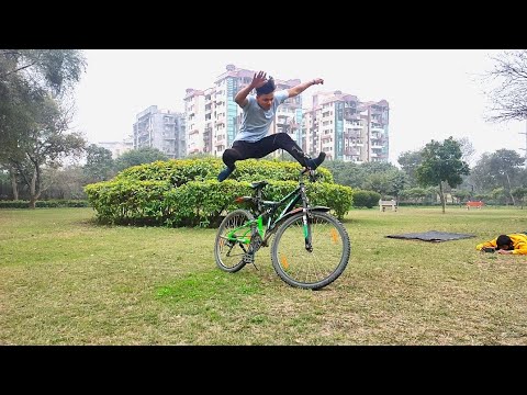bal bal bacha 😨😨 #shorts #shortsfeed #trending #safe #longjump #fails #help #parkour #risky #ytshort