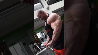 ARE THESE THE BIGGEST ARMS ON THE PLANET?