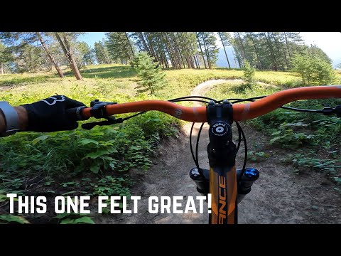 Electric Monkey Pass Powderkeg MTB 2023