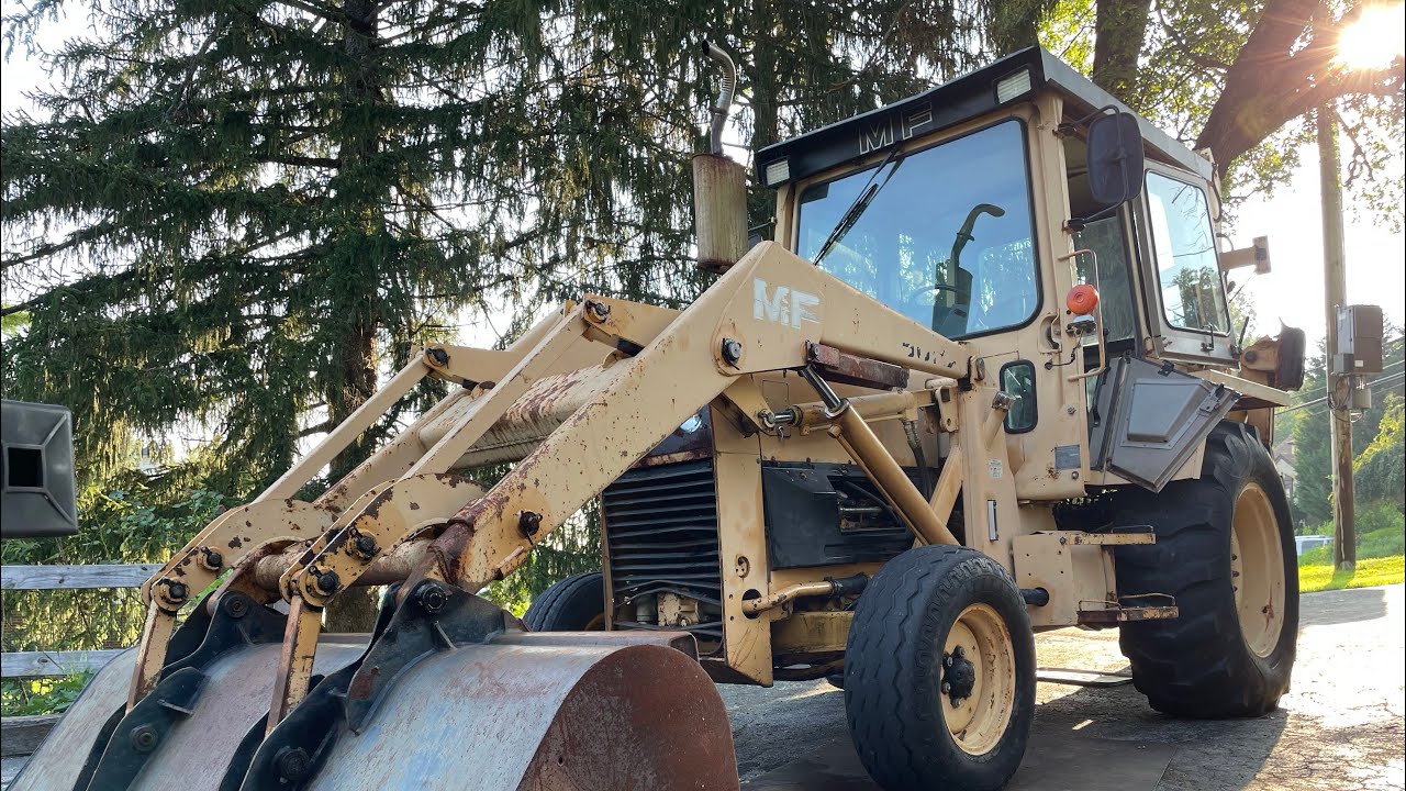 1986 Massey Ferguson 50HX Digger