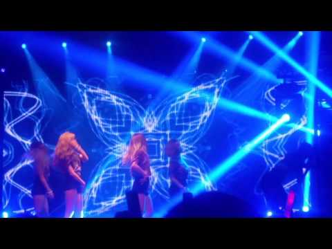 Hyuna "The Queen Is Back" 2017 - Freaky