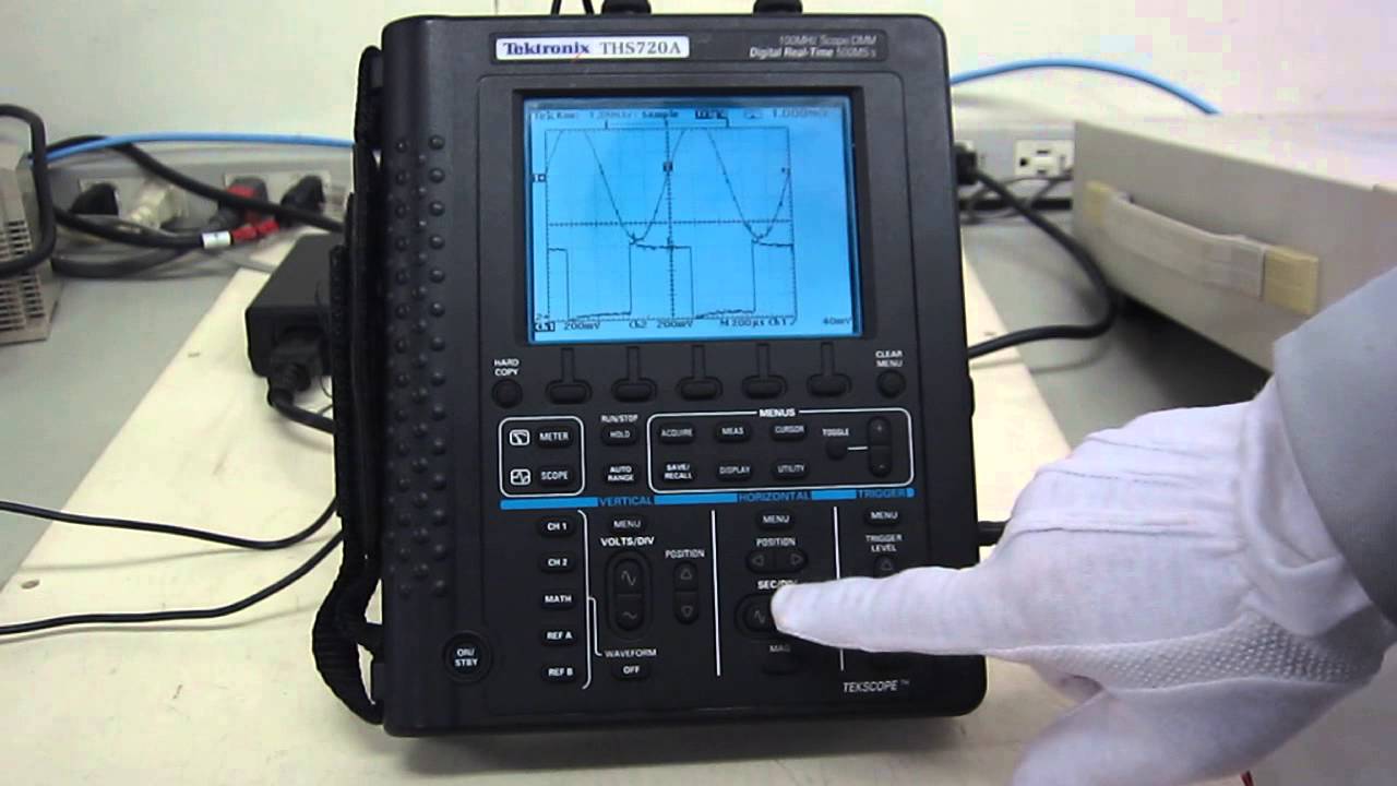 Tektronix THS720A Portable scope 動作確認 - YouTube