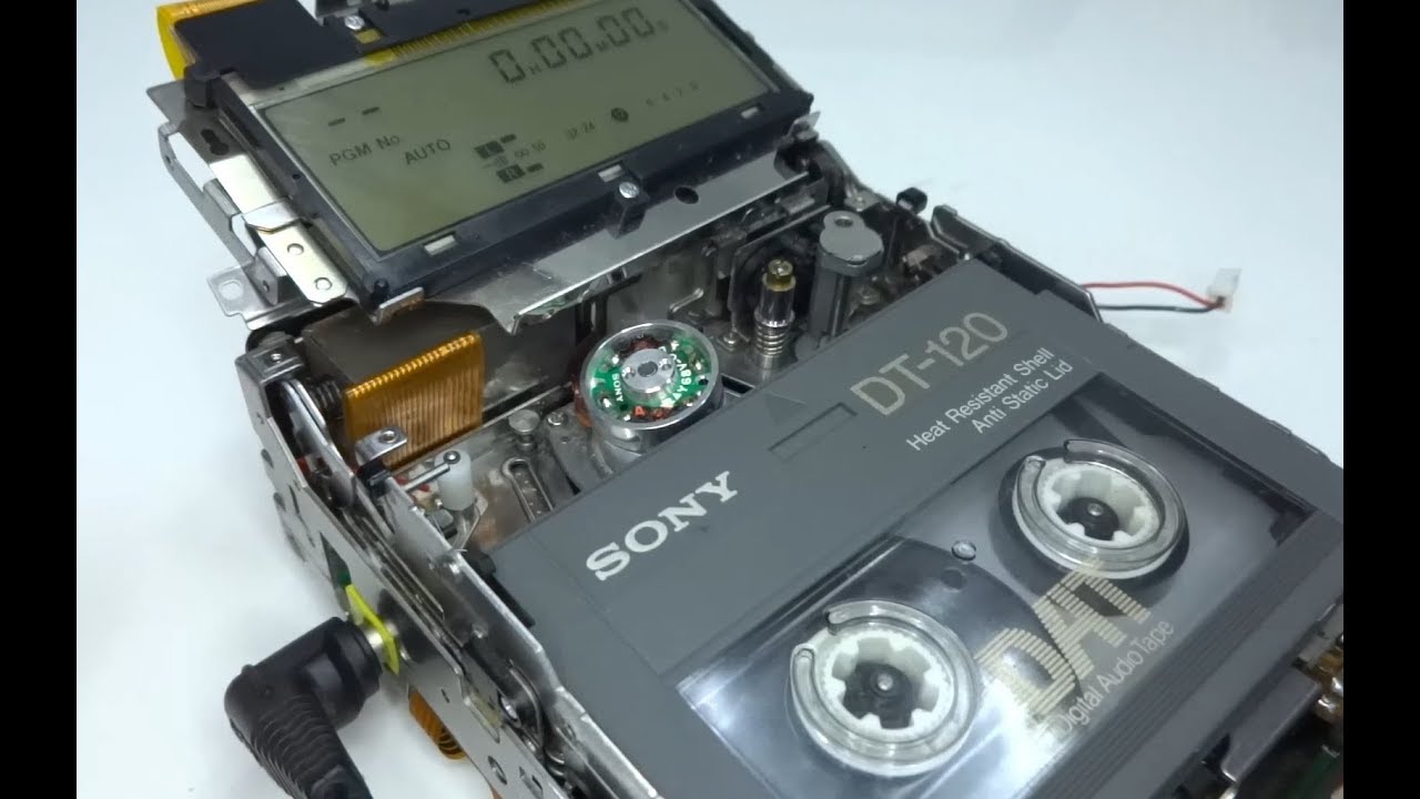 Sony TCD-D3 Digital Audio Tape Walkman teardown  repair - YouTube