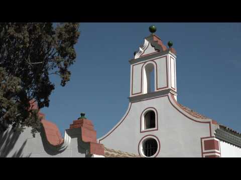 Vídeo: Com Es Va Formar El Conjunt D’edificis De L’ermita