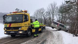 Vyproštění vozu AutoslužbyHK s.r.o.