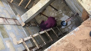 I’m working in a 14 feet deep Tôilet pit #viral #works #shortvideos #viralvideos ##shorts #love #fb