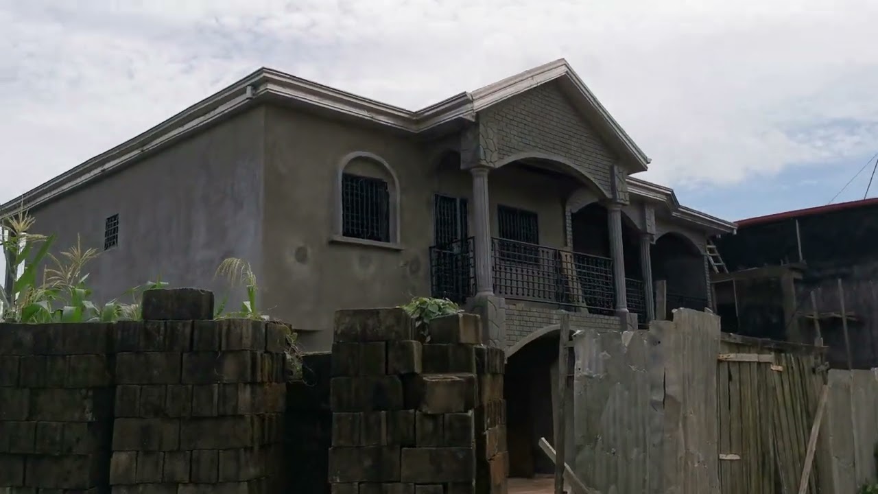 terrain titré à vendre à lendi 728m2 (morcellement)  avant maison blanche au prix de 40.000f/m2