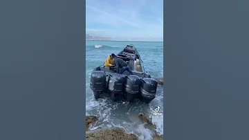 شاهد لحضة خروج قارب فانتوم من اسبانياااا متجهااا نحواا الجزائر ولاية مستغانم تابعوني لكل جديد 
