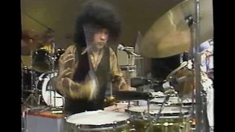 Santana and Tower of Power Brass perform Maria Caracoles Live February 2, 1977  RARE FOOTAGE