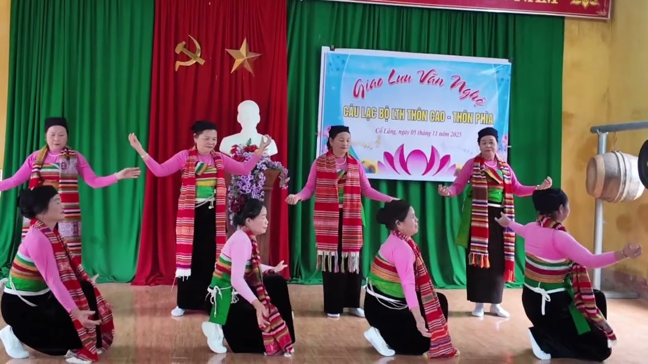 C.L.B thôn phìa với bài múa-tiếng khèn hoa ban nở