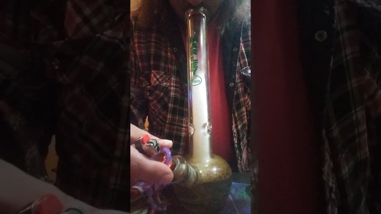 Slow Stack Smooth Bong Hit 2021